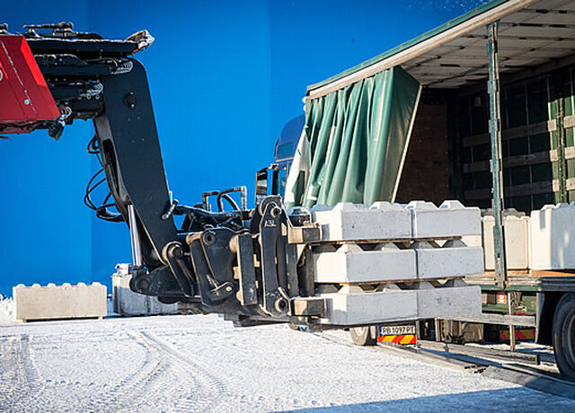 ess beam dump shielding blocks from spain