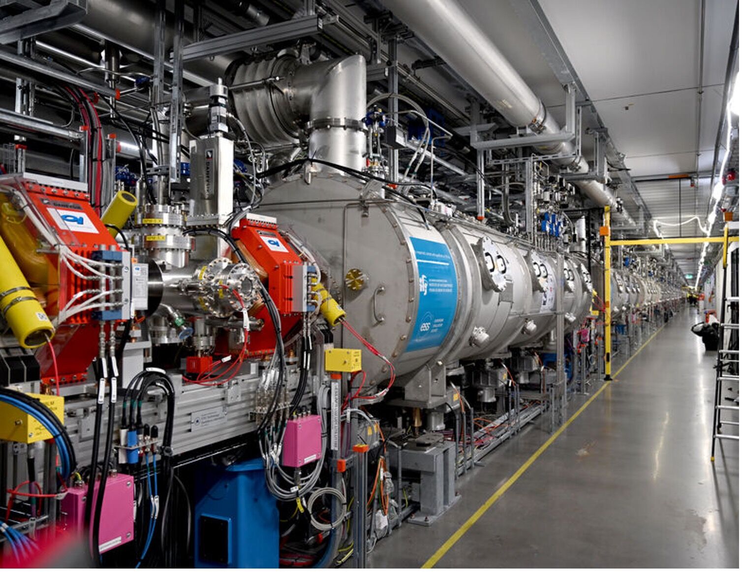 Vacuum Accelerator
