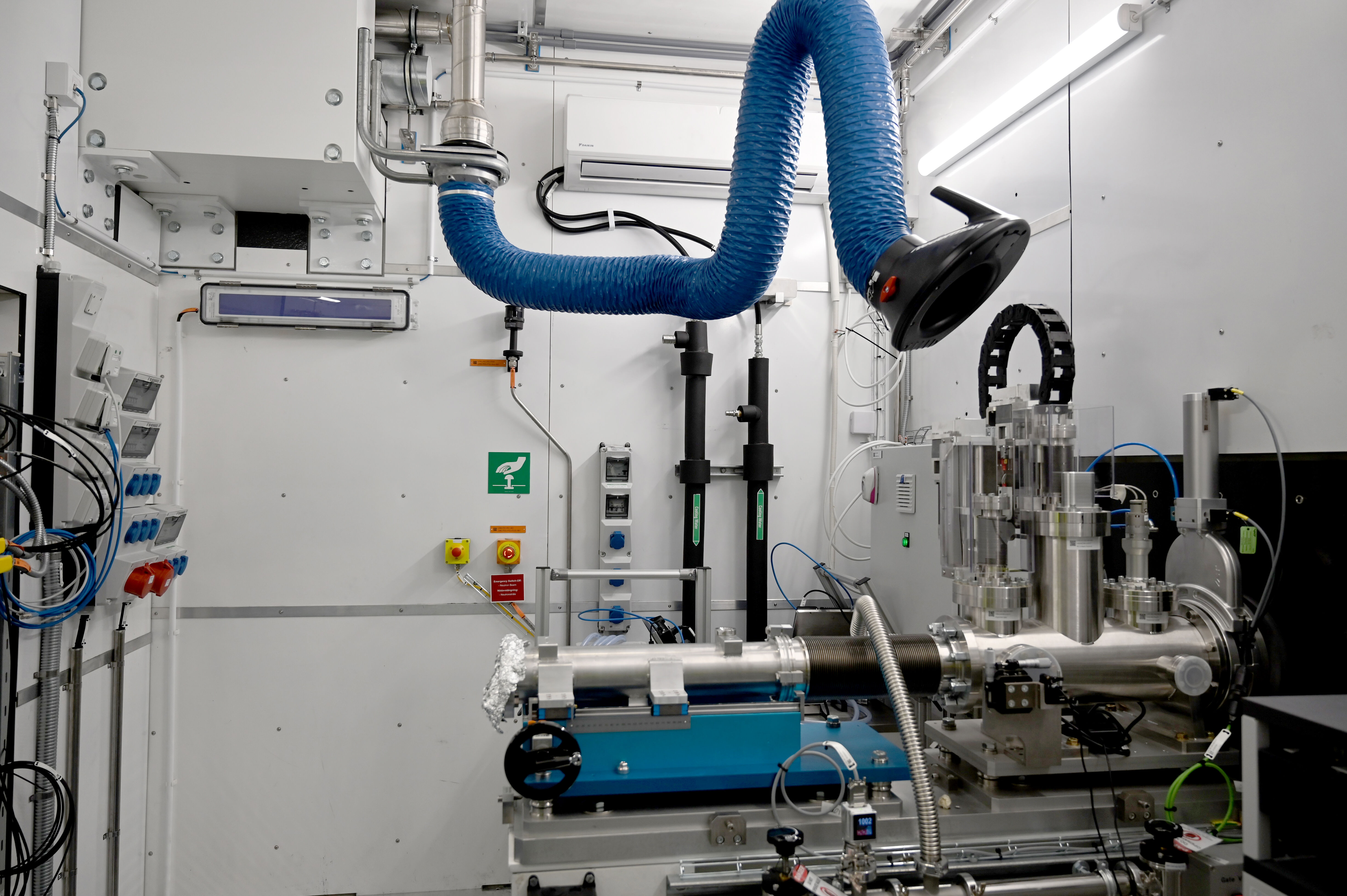 Inside the LoKI sample cave