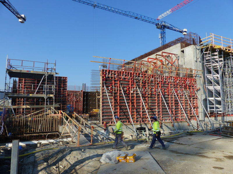 Target Building (D02) Utility walls