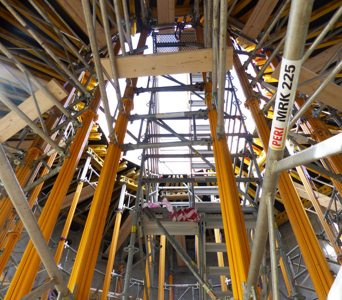 D02 inside Monolith
