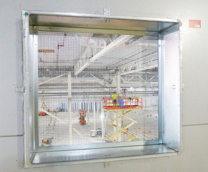 Lab building E04 - window