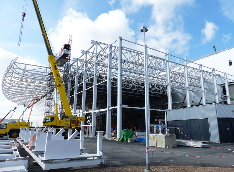Experimental hall 1 - roof trusses and the south "sombrero" curved roof.