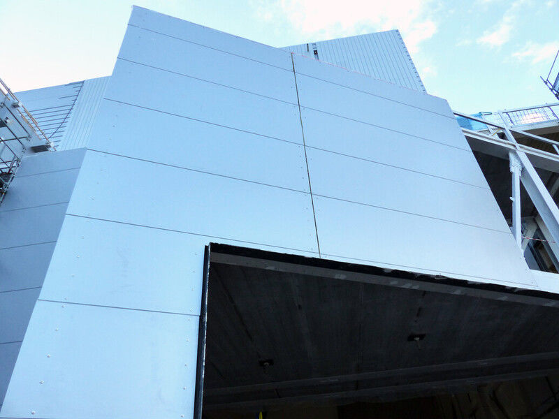 Sandwich panels for the Transport Hall entrance.