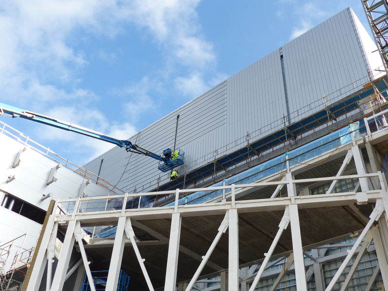 Metal sheet cladding continues for the Target high bay.