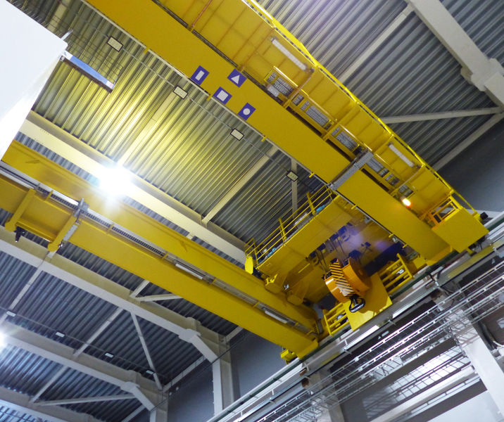 Commissioning of the Target high bay crane.