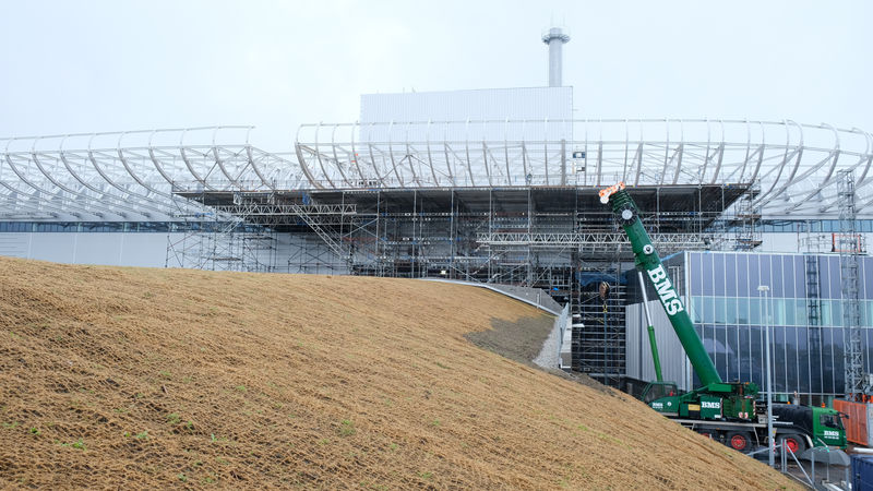 D02 last cantilever roof truss