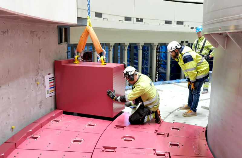 D02 Monolith intermediate shielding installation